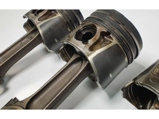  Поршень с шатуном  085190  Volvo V50  