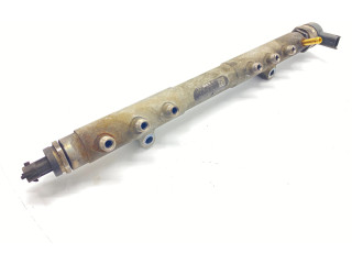 Топливная рампа 30777554, 031856L5   Volvo V70  