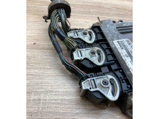 Блок управления двигателем Блок управления 5M6112A650BA, 0281012530 Mazda 3 I