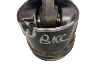  Поршень    Audi A3 S3 8P  