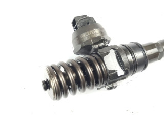 Форсунка 038130073AQ    Volkswagen Golf SportWagen  AXR 