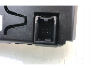 Дисплей    22915943G   Vauxhall Mokka