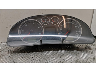 Přístrojová deska Volkswagen PASSAT B5.5 2002 VWZ7Z0A3369173, 3B0920825A