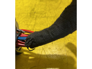 Блок предохранителей 13222786   Chevrolet Orlando    