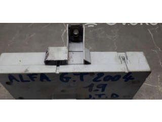 Блок предохранителей 501862310013   Alfa Romeo GT    