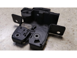 Замок задней крышки