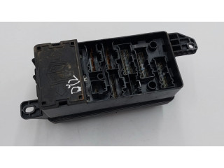 Блок предохранителей  9213372   Mini One - Cooper R57    