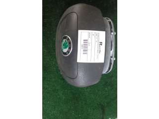 Подушка безопасности водителя 5J0880201H   Skoda Fabia Mk2 (5J)