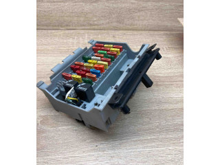 Pojistková skříňka 090356773 Opel Calibra 1989