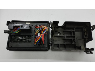 Блок предохранителей PA66TD30 KIA Carens I