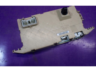 Pojistková skříňka FA404, FA404 Mazda 323 F 2003