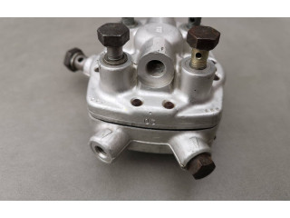 Топливная рампа 0438101005 Audi 80 90 B3