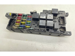 Блок предохранителей 30728008, 518828108   Volvo V70    