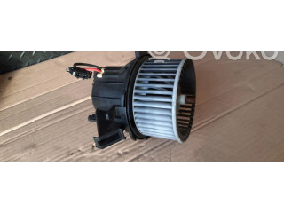 Вентилятор печки    U0853004   Audi A5 8T 8F