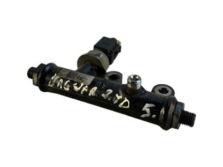 Топливная рампа 4R8Q1K066AE, 5WS40128 Jaguar S-Type 2.7