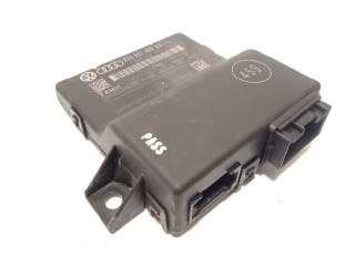 Блок управления 8U0907468AQ Audi Q3 F3