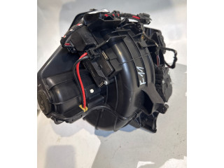 Pojistková skříňka Вентилятор печки 9248171, 11611611 BMW 5 F10 F11 2011