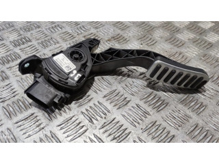 Педаль акселератора