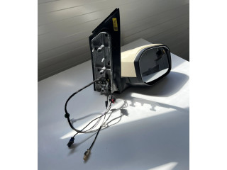 Зеркало электрическое Volkswagen Caddy 2015 - 2020 года