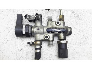 Vstřikovací lišta 057130763H, F00R101615   Audi A8 S8 D3 4E  pro naftový motor 4.0  