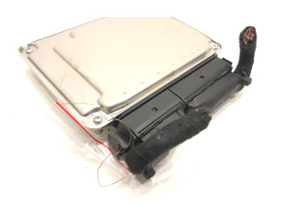 Řídící jednotka 038986019KD   Volkswagen PASSAT B5.5 2000