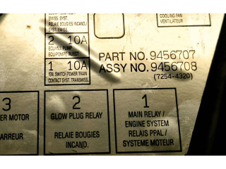 Блок предохранителей  9162084, 9128578   Volvo S70  V70  V70 XC    