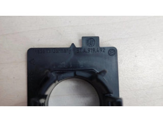 Передний кронштейн  датчика парковки (PDC)