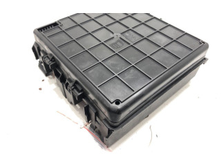 Блок предохранителей  JX6T-14D068-BE   Ford Focus    