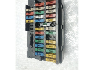 Блок предохранителей    Citroen Xantia    