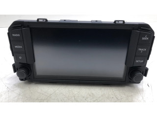 Радио/ проигрыватель CD/DVD / навигация