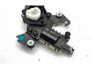 Двигатель центрально замка Jeep Avenger 2022 - года 9827644180