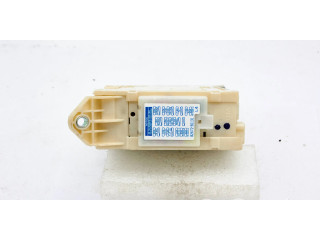 Pojistková skříňka 8273030271, 504290239 Lexus GS 300 350 430 450H 2007