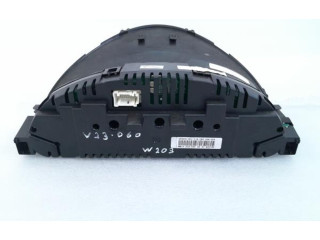 Přístrojová deska Mercedes-Benz C W203 2004 A2035404947