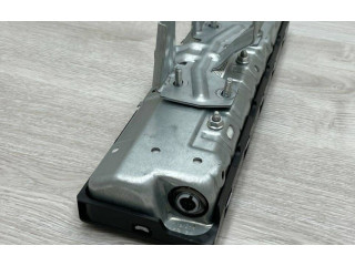 Подушка безопасности для колен 57B880841D Skoda Karoq