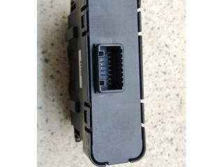 Блок управления 284Y66LA2A, F005V03265   Dacia Spring