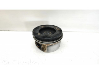 Píst BMW 5 F10 F11 pro naftový motor 2.0 N47D20C