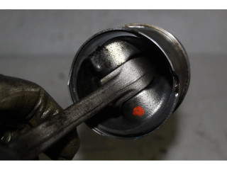 Поршень с шатуном 55280444 Alfa Romeo Giulietta