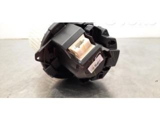 Вентилятор печки 272104788R Renault Clio V