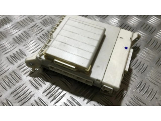 Блок предохранителей 8273053020 Lexus IS 220D-250-350