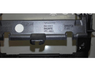 Радио/ проигрыватель CD/DVD / навигация