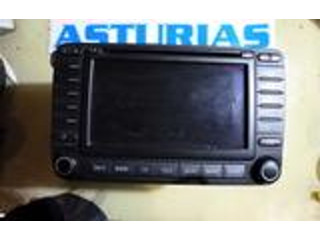 Блок предохранителей  1Z0035194A   Skoda Octavia Mk2 (1Z)    