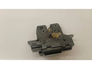 Замок задней крышки