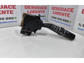 Ручка стеклоочистителей 17A164    Suzuki Liana   