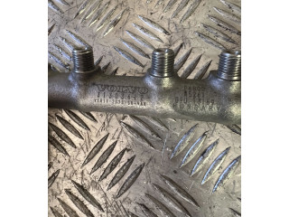 Топливная рампа 31303612   Volvo XC90  