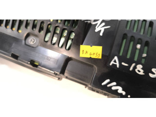 Přístrojová deska  Mercedes-Benz C W204 2011 A2049004408, 2049028102  