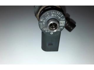 Форсунка 04L130277G    Volkswagen Golf VII  CLHA 