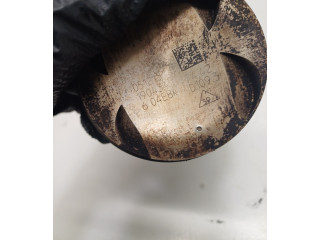 Поршень с шатуном    04EC, 604EBK   Volkswagen Golf VII