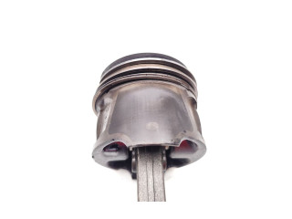 Píst K9K636 Nissan Juke I F15 K9K636