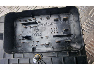 Блок предохранителей 1K0937124K Audi A3 S3 8P