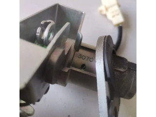 Zámek zadních dveří 3070   Lexus IS 220D-250-350 2010